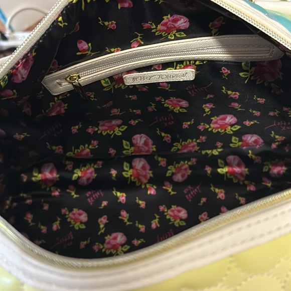 Betsey Johnson Pastel Rainbow Duffle/Weekend Bag - Picture 6 of 6